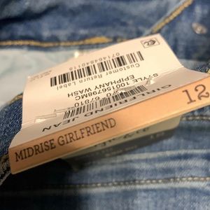 NWT Style & Co curvy girlfriend, mid rise,slimming pocket,  size 12 jeans.